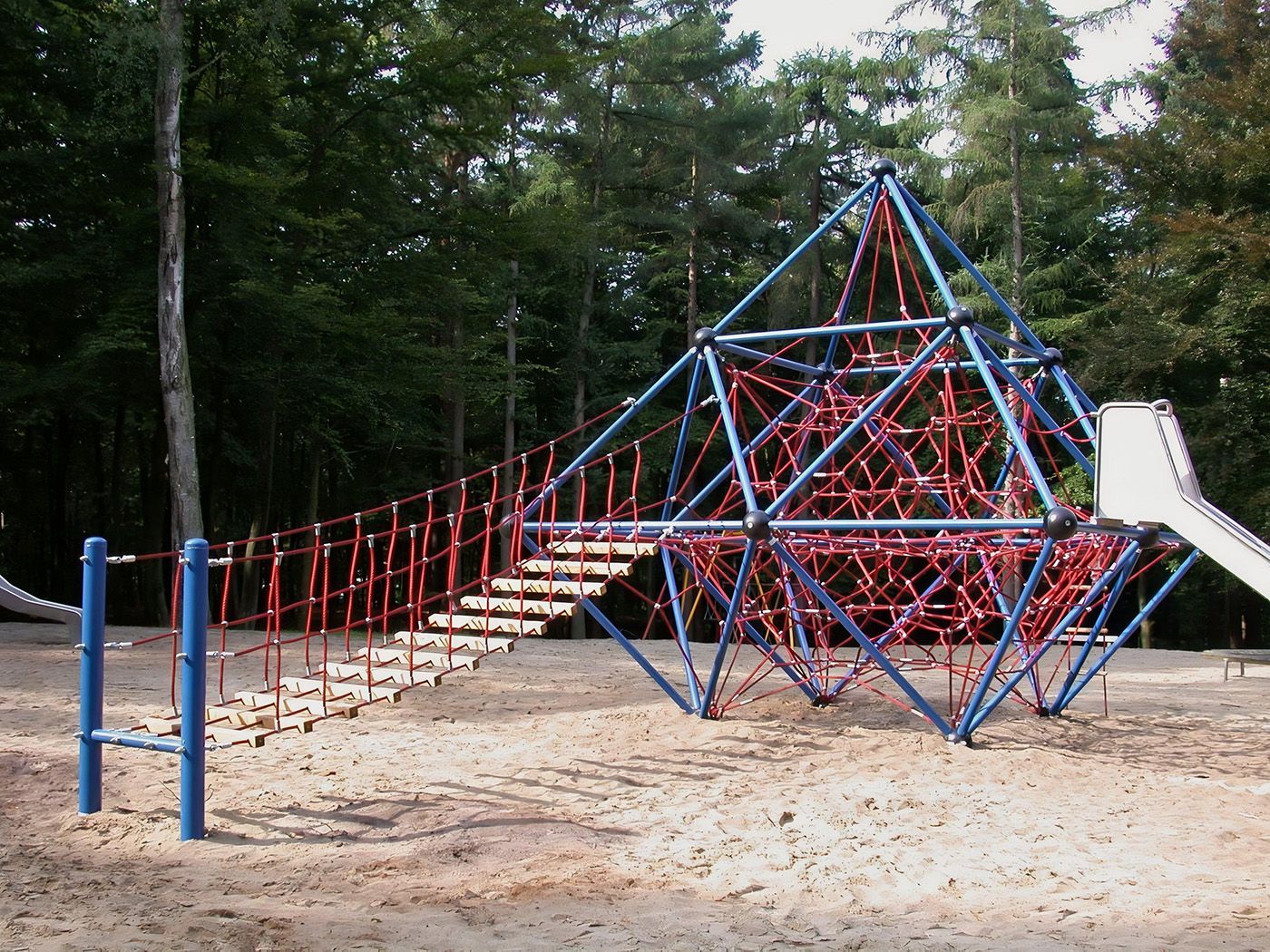 Pinto 50 rope tower playground